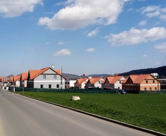 dvojdomy Králův Dvůr – Pod Máchovnou